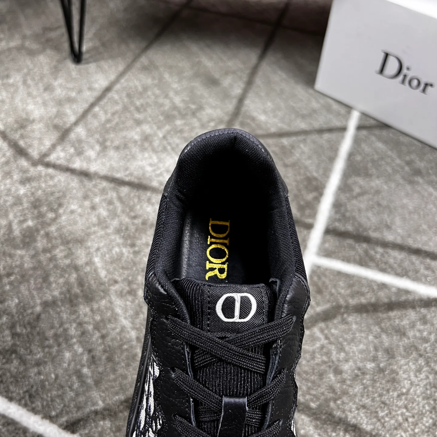 Factory price: 420💰Dior's new casual men's shoes👉 👉 Fashionable and versatile, 💞 simple and elegant style, 🔊 The fabric is made of imported cowhide with original fabric, ☑️Sheepskin feet inside, original wear-resistant rubber outsole, exclusive new style, actual shot, four colors available, code number: 38-44, (45 can be customized)